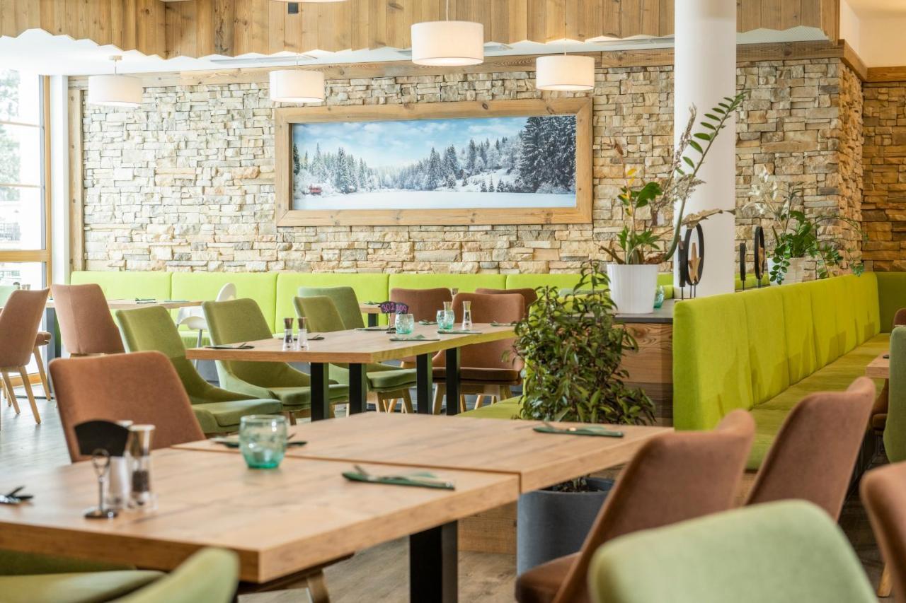 Hotel Alpendorf Ski- & Sonnenresort By Alpentravel Санкт-Йоганн-ім-Понгау Екстер'єр фото